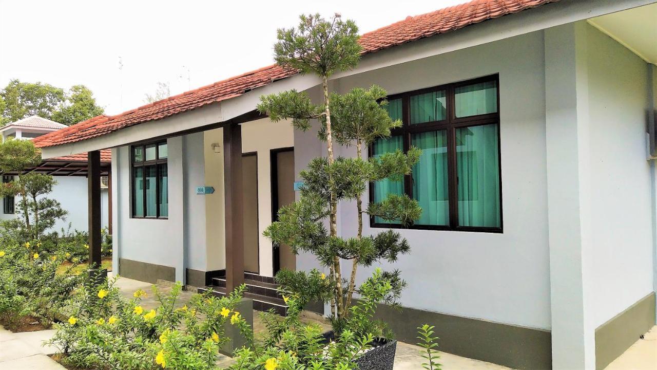 Desaru, Bayu Balau Beach Resort Bandar Penawar Exterior foto